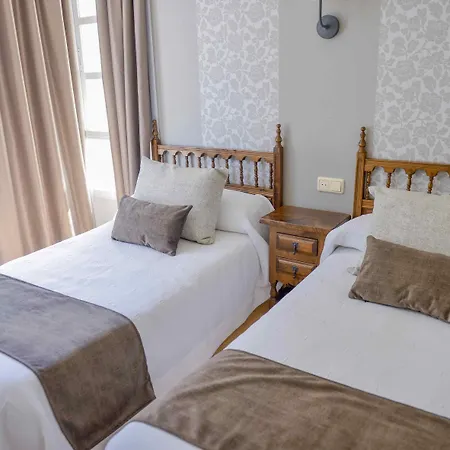 A Morada Do Cigarron 招待所 Verín