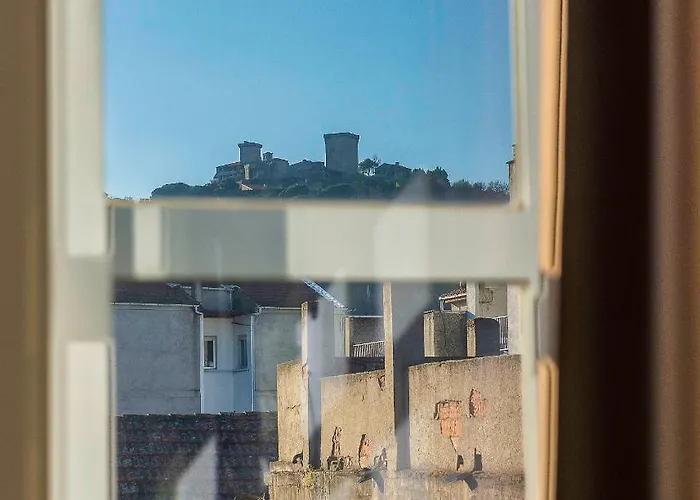 بيت ضيافة A Morada Do Cigarron Verín